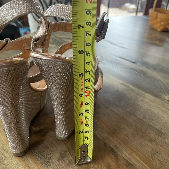 Sparkle wedge shoes size 8 - Picture 5 of 6